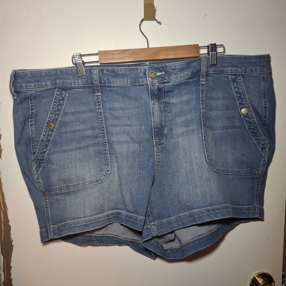 Torrid Light‎ Blue Jean Shorts
